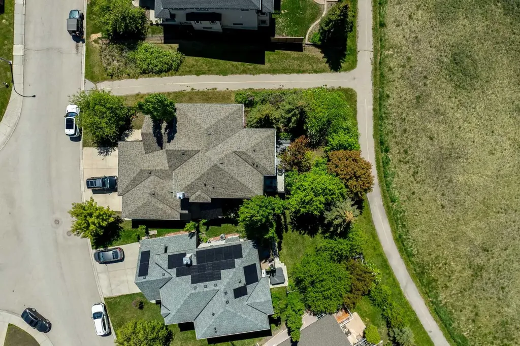 39 Tuscany Glen Place NW Calgary AB T3L 2T6