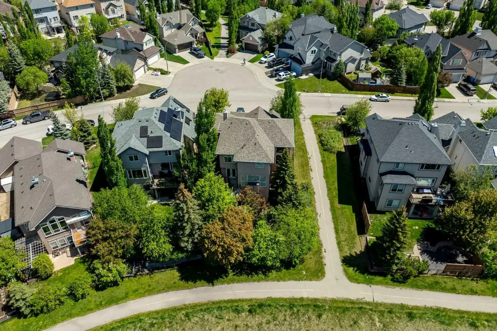 39 Tuscany Glen Place NW Calgary AB T3L 2T6
