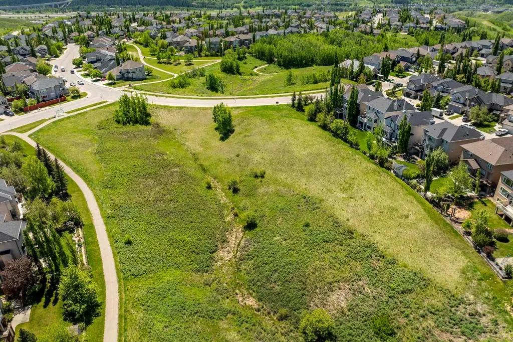 39 Tuscany Glen Place NW Calgary AB T3L 2T6