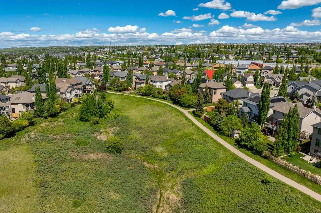 39 Tuscany Glen Place NW Calgary AB T3L 2T6