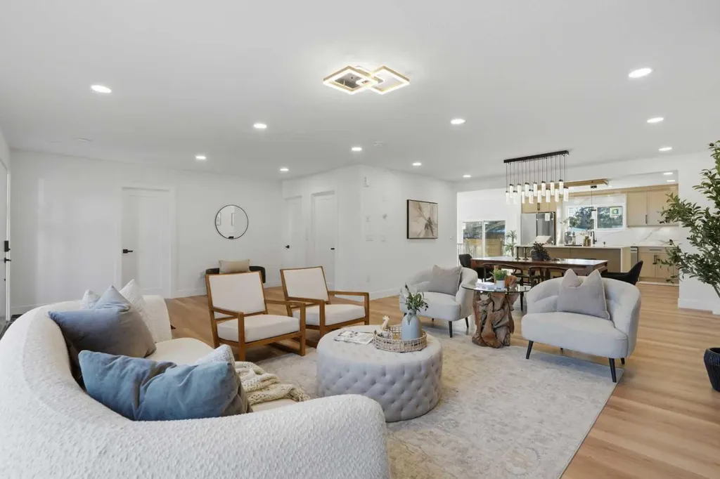 1303 87 Avenue SW Calgary AB T2V 0W2