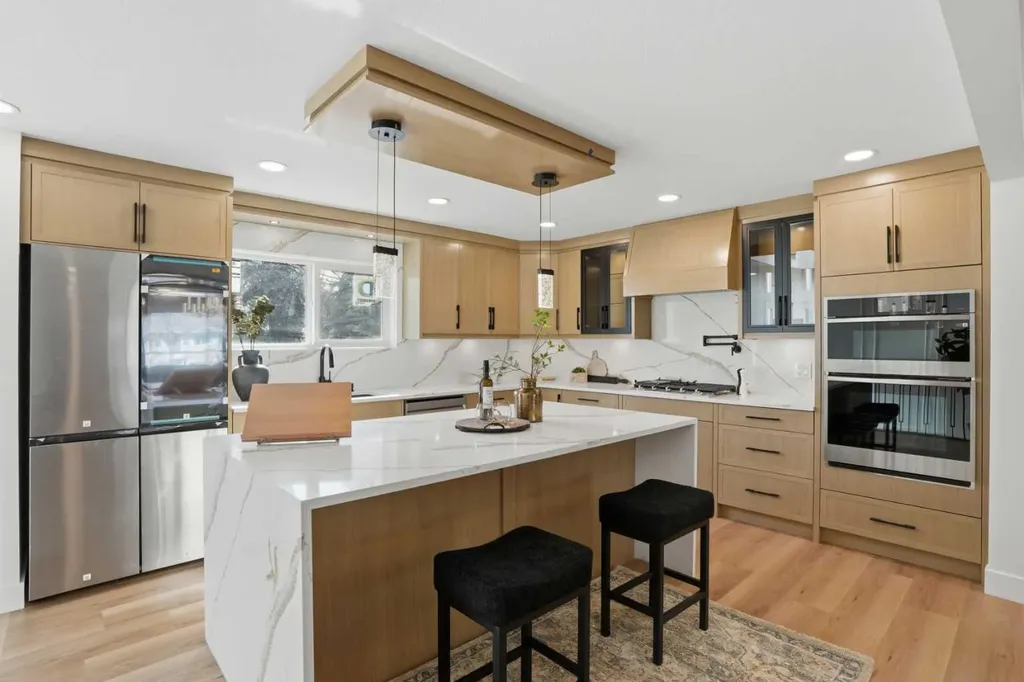 1303 87 Avenue SW Calgary AB T2V 0W2