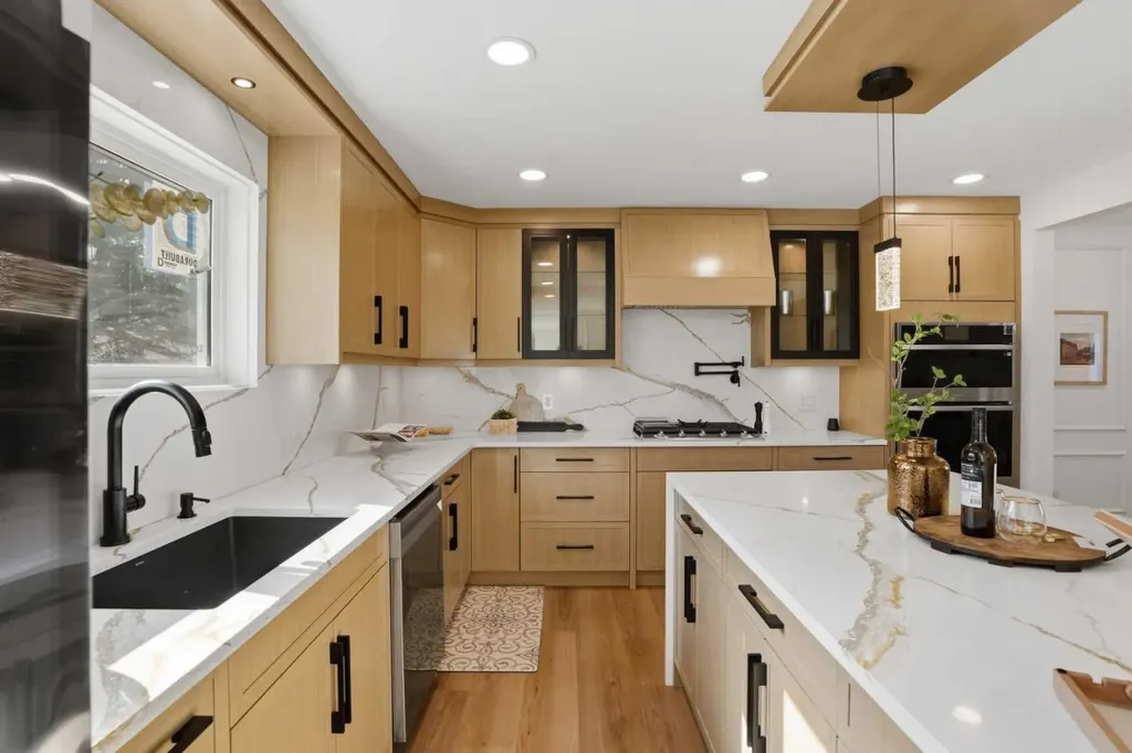 1303 87 Avenue SW Calgary AB T2V 0W2