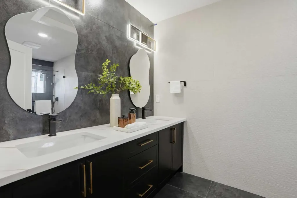 1303 87 Avenue SW Calgary AB T2V 0W2
