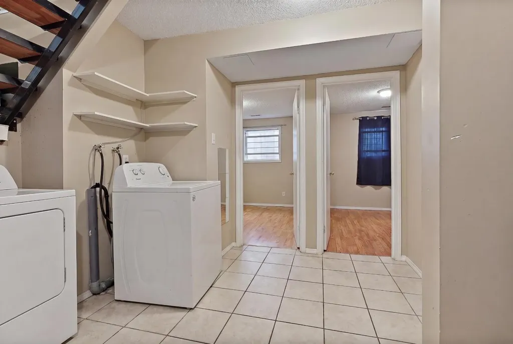 5 Acadia Road W Lethbridge AB T1K 4C1