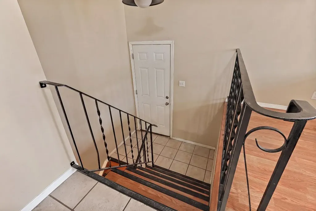 5 Acadia Road W Lethbridge AB T1K 4C1