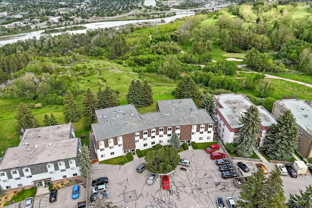 516 Cedar Crescent SW Calgary AB T3C 2Y8