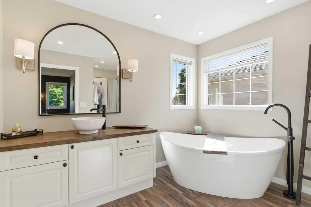 30 Mt Yamnuska Court SE Calgary AB T2Z 2Z6