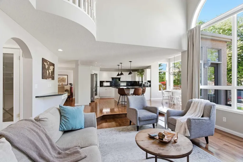 30 Mt Yamnuska Court SE Calgary AB T2Z 2Z6
