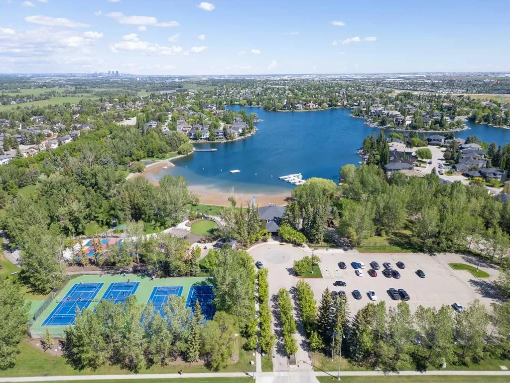 30 Mt Yamnuska Court SE Calgary AB T2Z 2Z6