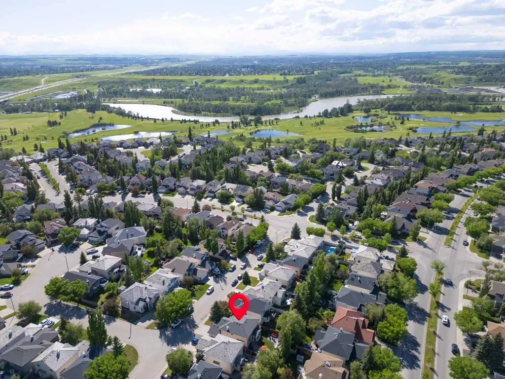 30 Mt Yamnuska Court SE Calgary AB T2Z 2Z6