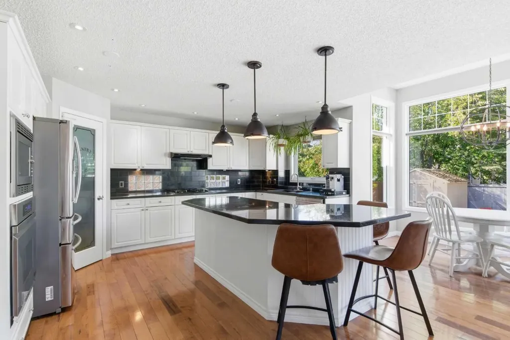 30 Mt Yamnuska Court SE Calgary AB T2Z 2Z6