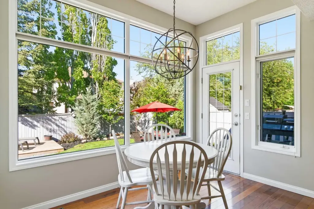 30 Mt Yamnuska Court SE Calgary AB T2Z 2Z6
