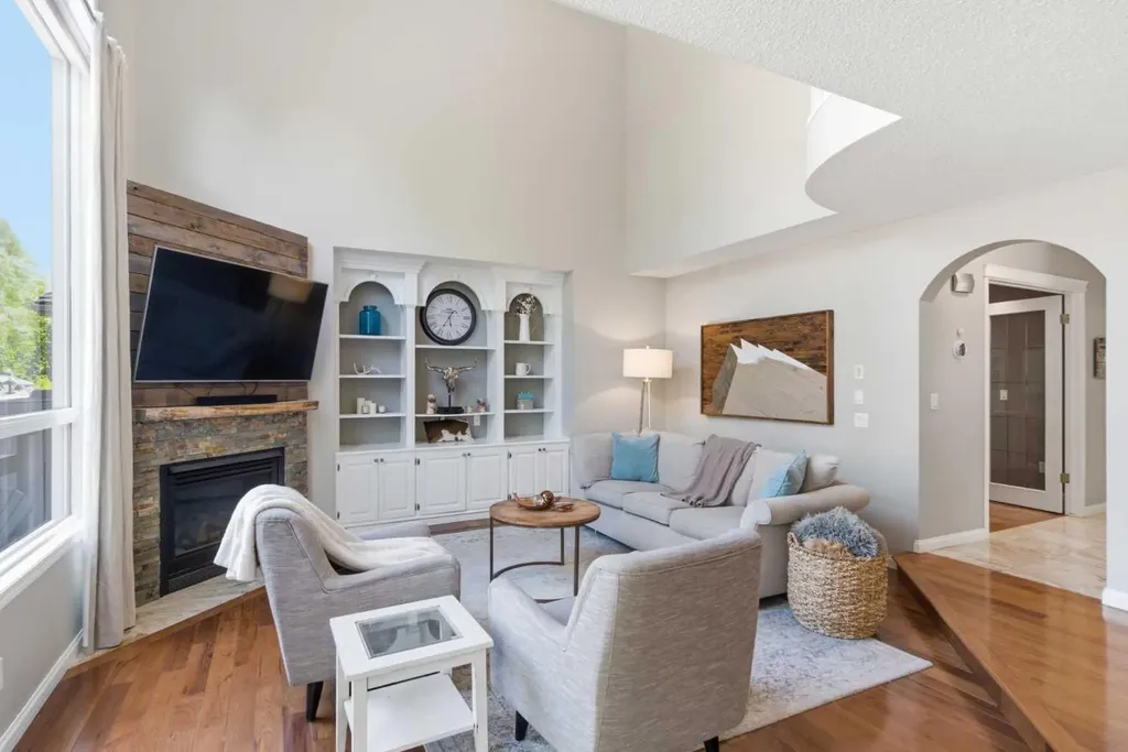 30 Mt Yamnuska Court SE Calgary AB T2Z 2Z6