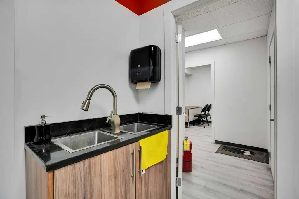 4901 Broadway Avenue Blackfalds AB T0M 0J0