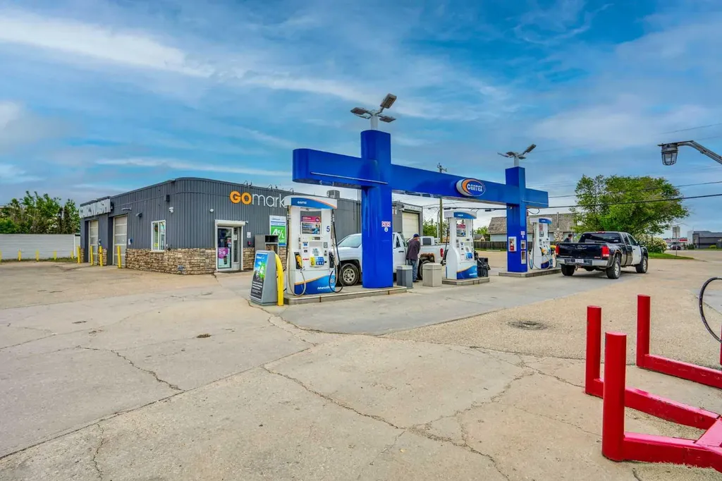 4901 Broadway Avenue Blackfalds AB T0M 0J0