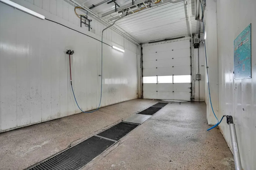 4901 Broadway Avenue Blackfalds AB T0M 0J0