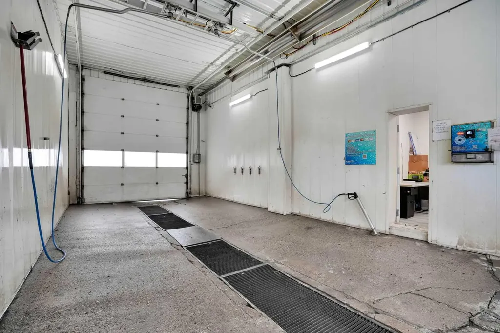 4901 Broadway Avenue Blackfalds AB T0M 0J0