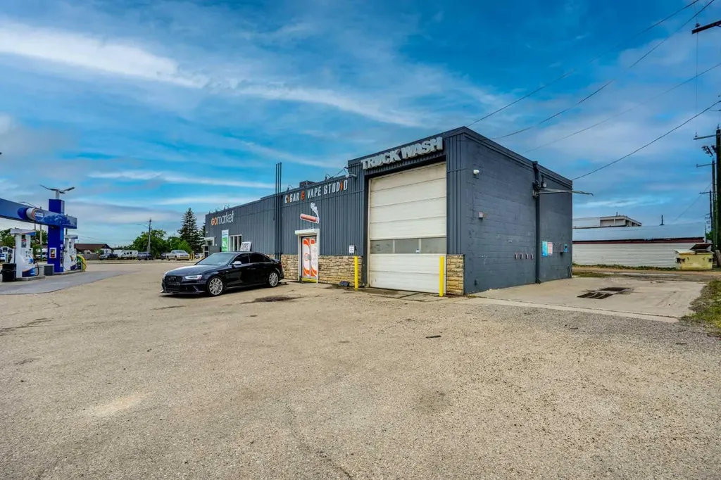 4901 Broadway Avenue Blackfalds AB T0M 0J0