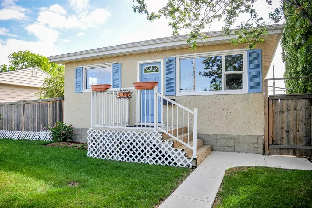 5223 46 Street Camrose AB T4V 1H4