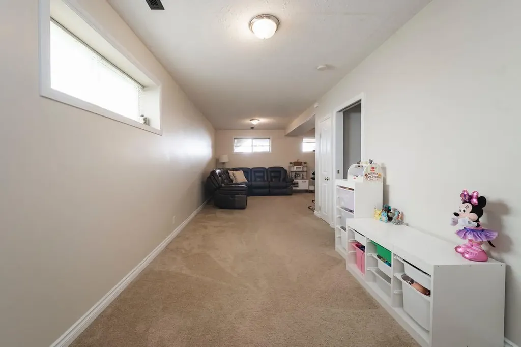 134 St. Laurent Way Fort Mcmurray AB T9K 2K2