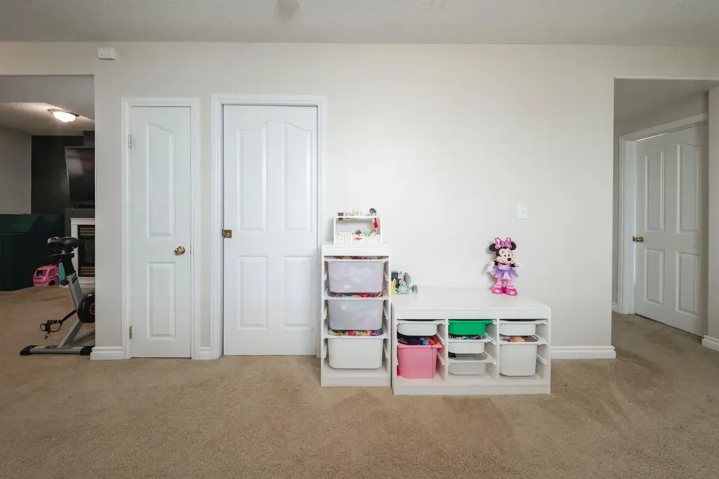 134 St. Laurent Way Fort Mcmurray AB T9K 2K2