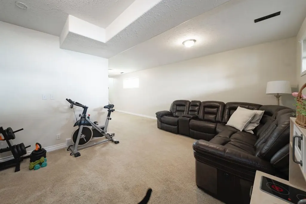 134 St. Laurent Way Fort Mcmurray AB T9K 2K2