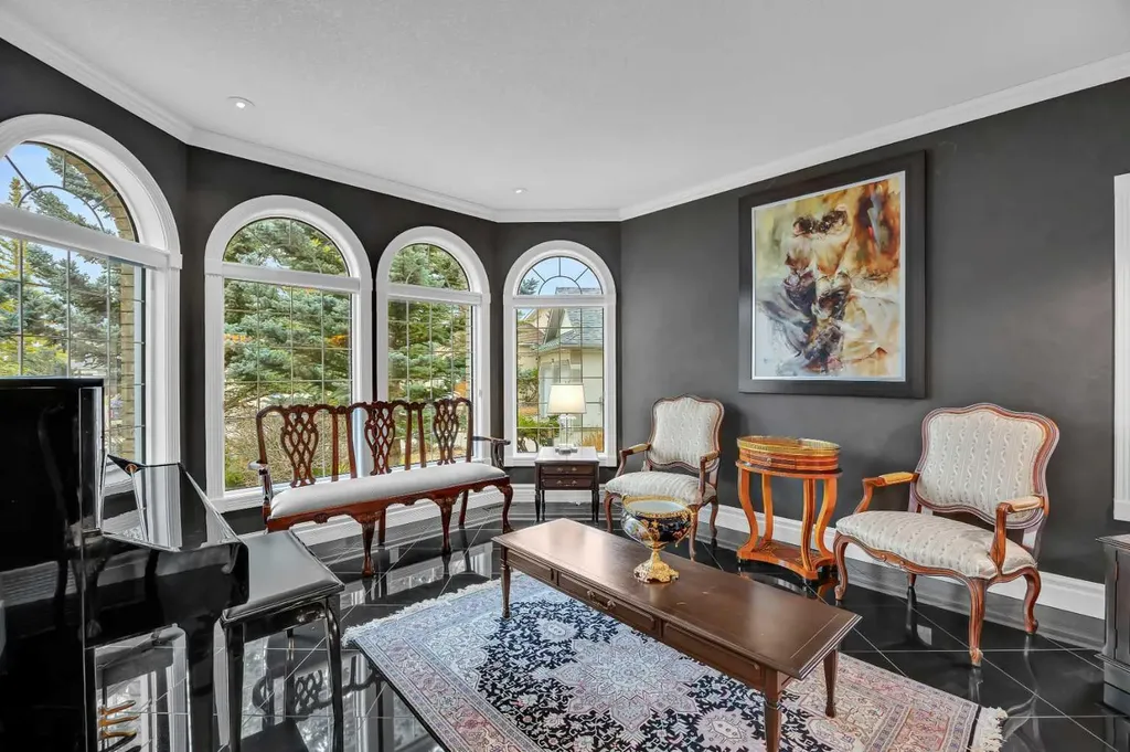 216 Evergreen Heath SW Calgary AB T2Y 3B6