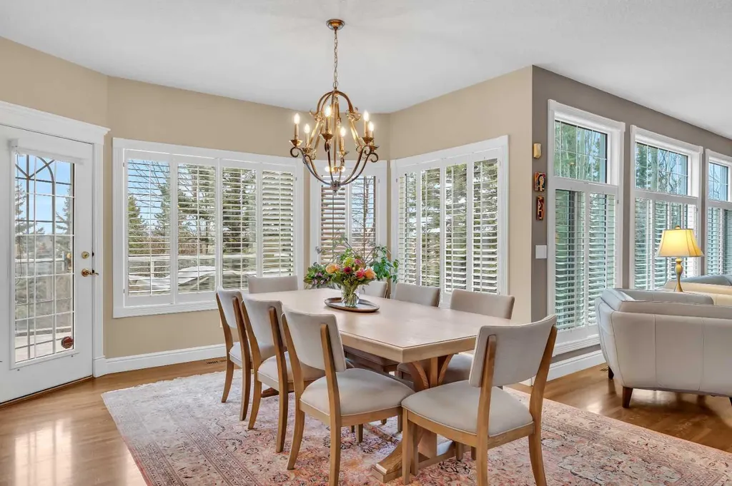 216 Evergreen Heath SW Calgary AB T2Y 3B6