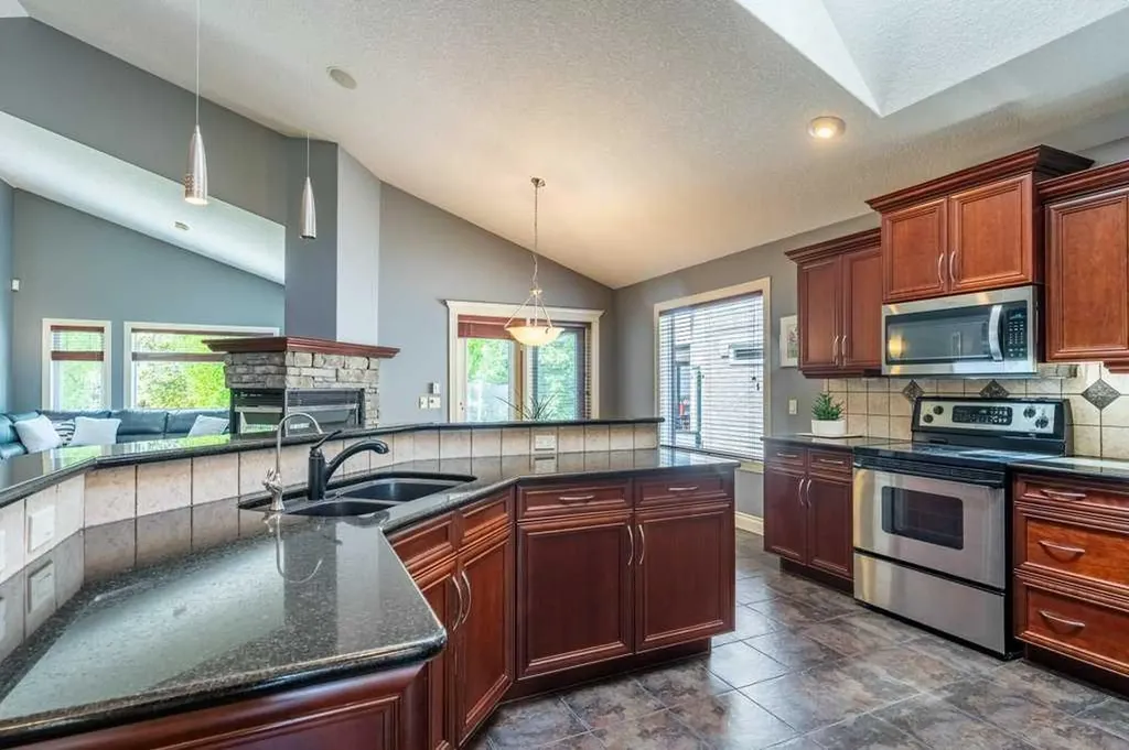 123 Valley Creek Road NW Calgary AB T3B 5W7