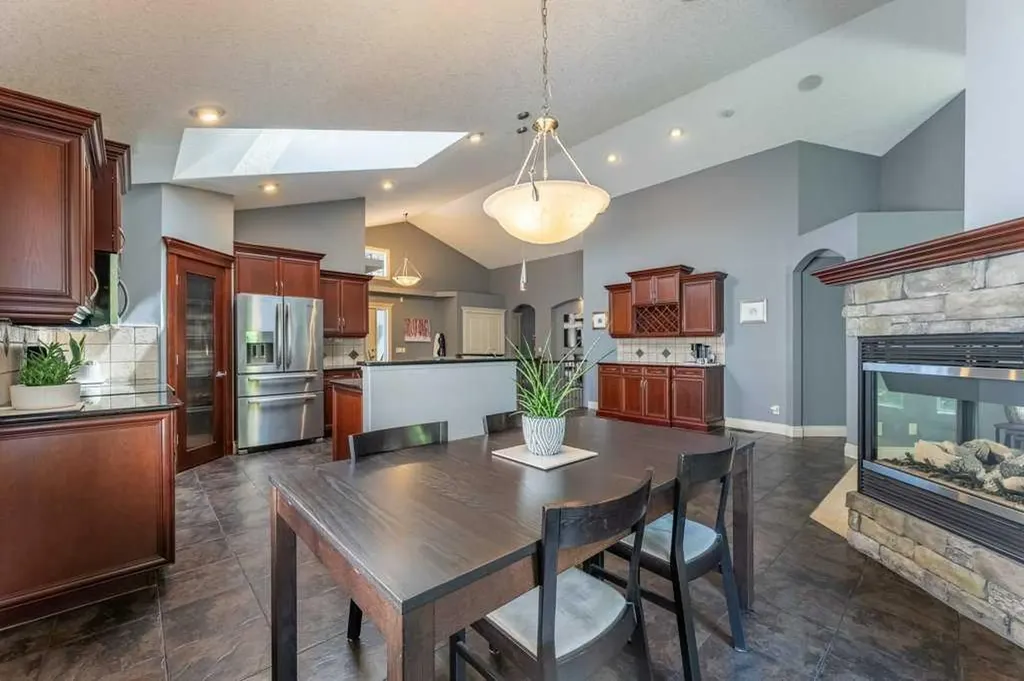 123 Valley Creek Road NW Calgary AB T3B 5W7