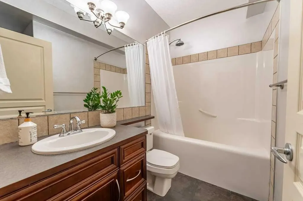 123 Valley Creek Road NW Calgary AB T3B 5W7