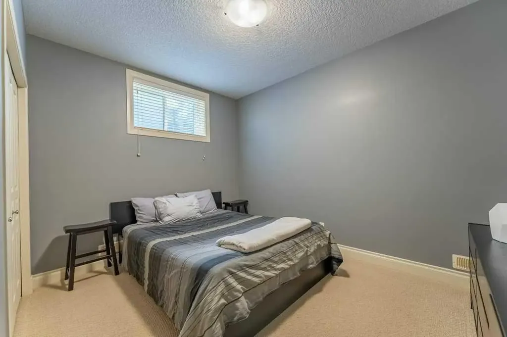 123 Valley Creek Road NW Calgary AB T3B 5W7