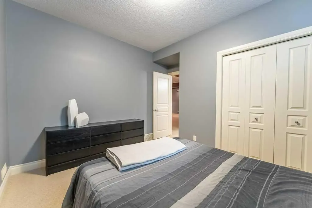 123 Valley Creek Road NW Calgary AB T3B 5W7