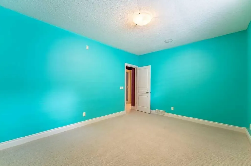 123 Valley Creek Road NW Calgary AB T3B 5W7