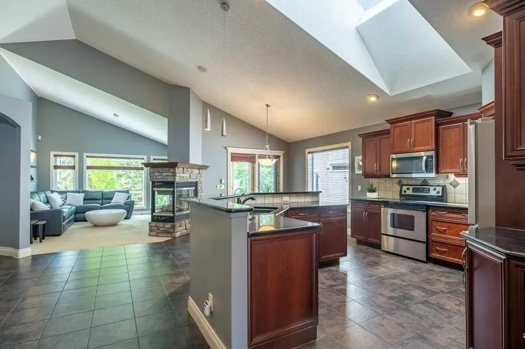 123 Valley Creek Road NW Calgary AB T3B 5W7
