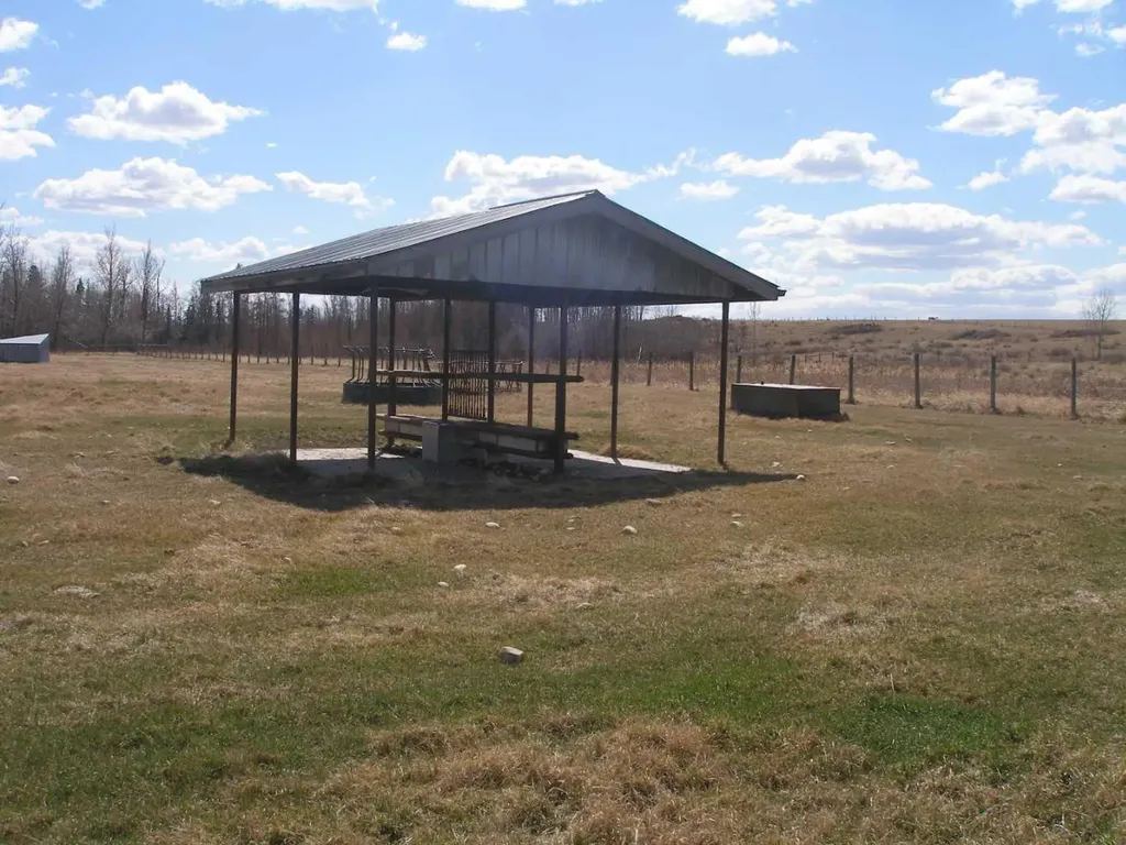 NE-35-41-3-W5 Township Road 420 Farm Rural Ponoka County AB T0C 2J0