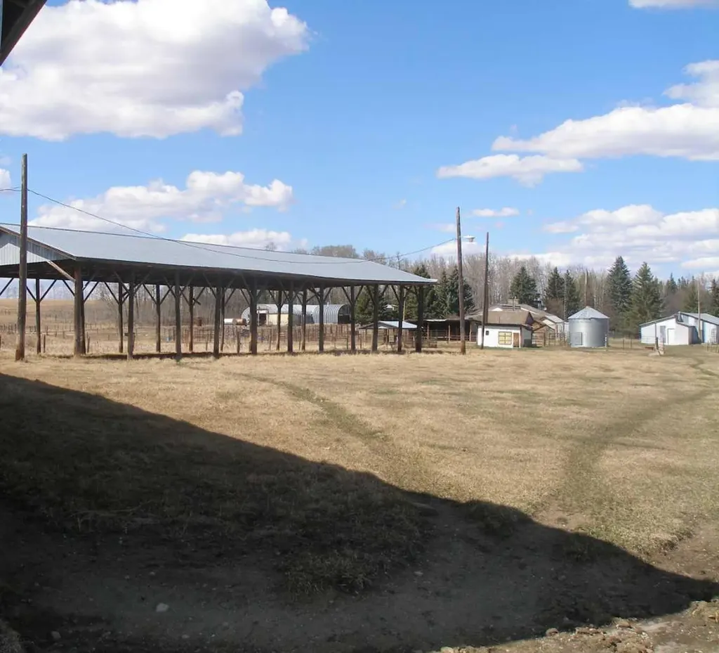 NE-35-41-3-W5 Township Road 420 Farm Rural Ponoka County AB T0C 2J0