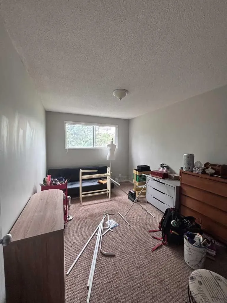 62 Carleton Road W Lethbridge AB t1k 3X5