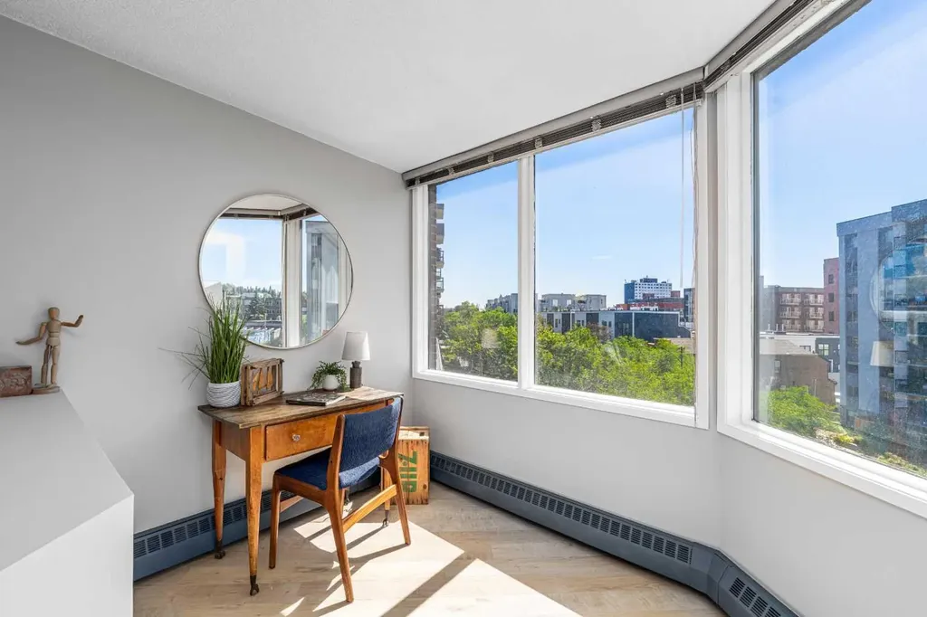 626 15 Avenue SW Calgary AB T2R 0R5