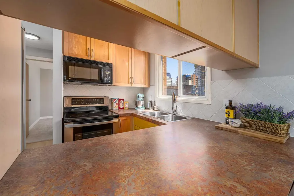 626 15 Avenue SW Calgary AB T2R 0R5