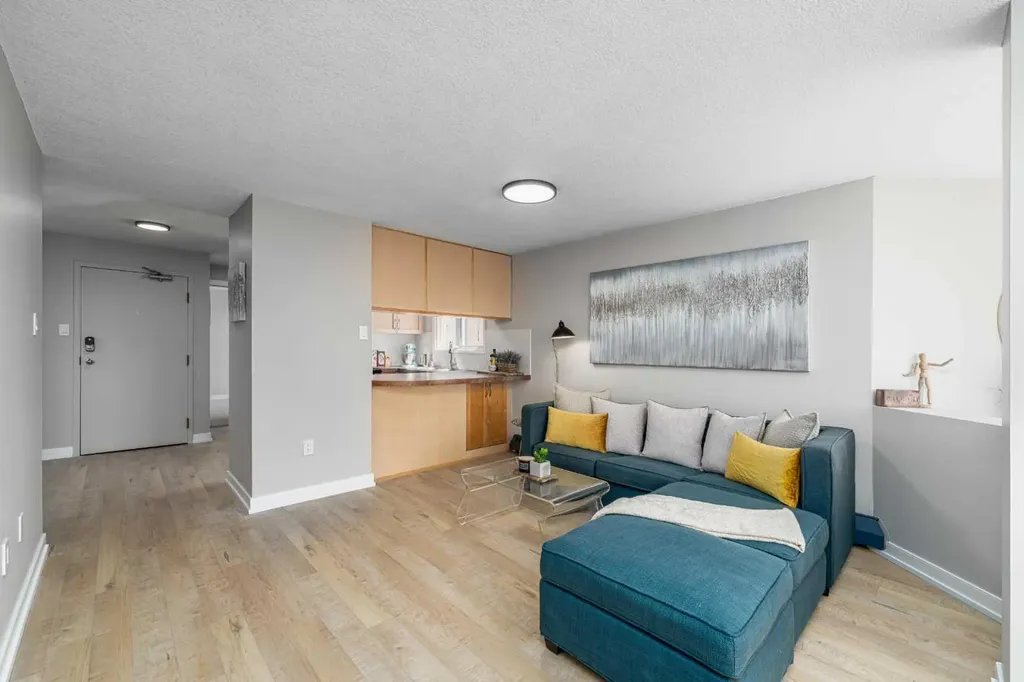 626 15 Avenue SW Calgary AB T2R 0R5