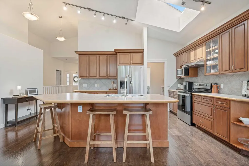 148 Cimarron Park Circle Okotoks AB T1S 2L6