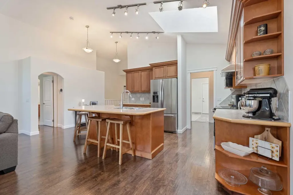 148 Cimarron Park Circle Okotoks AB T1S 2L6