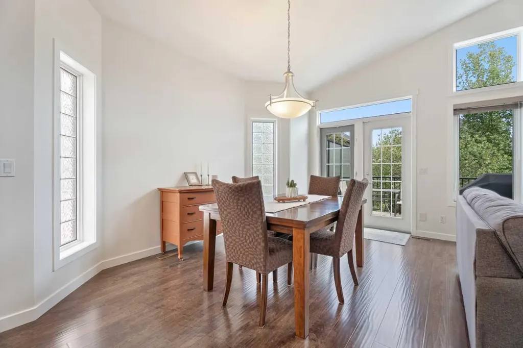 148 Cimarron Park Circle Okotoks AB T1S 2L6