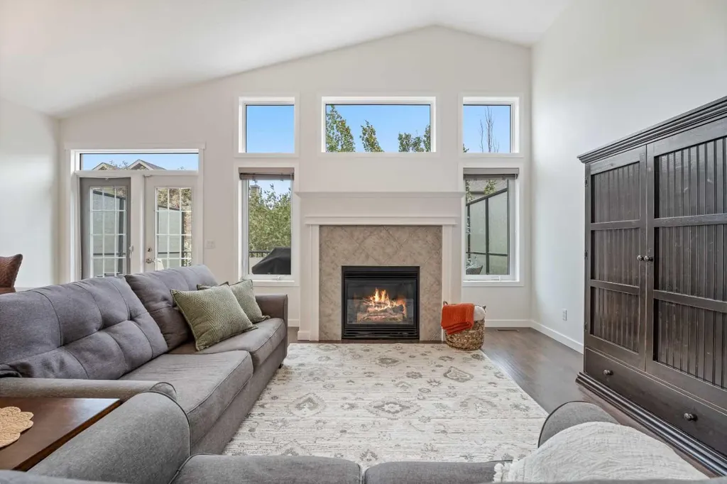 148 Cimarron Park Circle Okotoks AB T1S 2L6