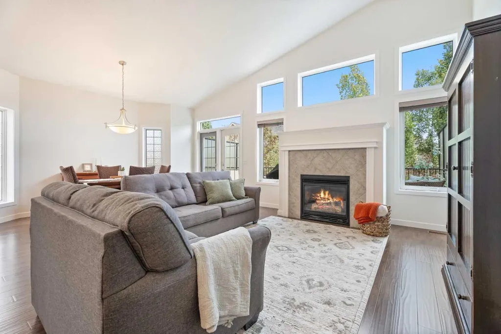 148 Cimarron Park Circle Okotoks AB T1S 2L6