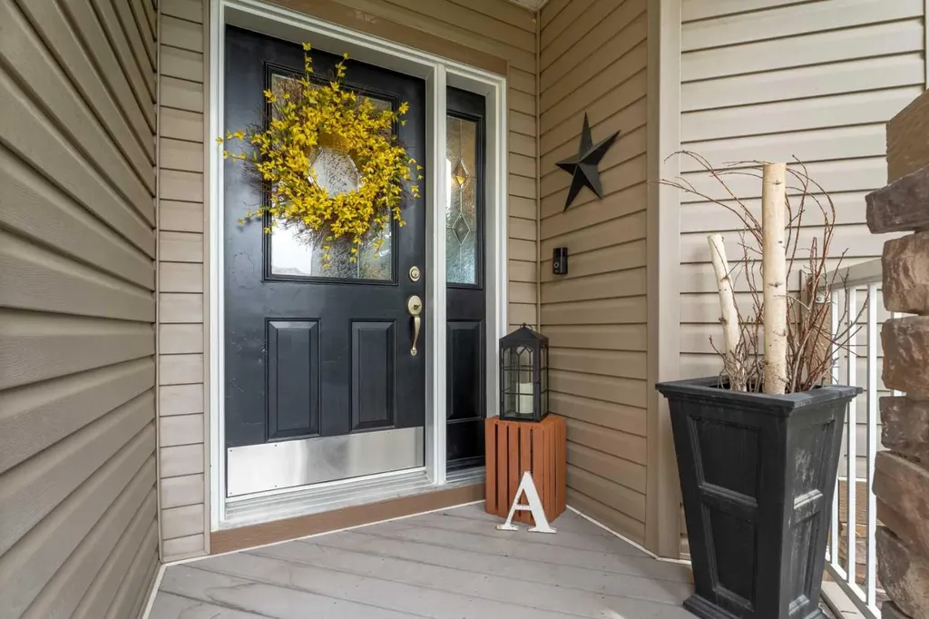 148 Cimarron Park Circle Okotoks AB T1S 2L6