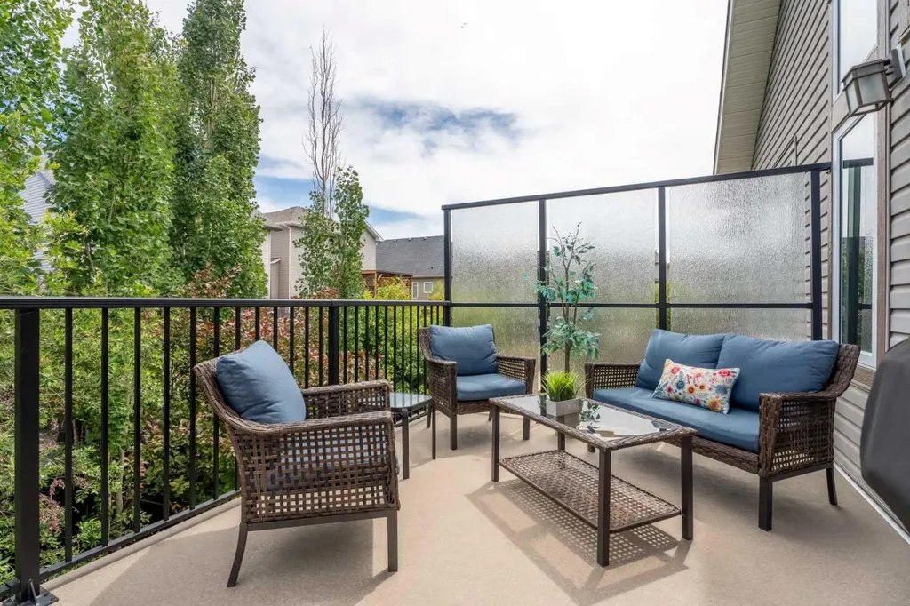 148 Cimarron Park Circle Okotoks AB T1S 2L6