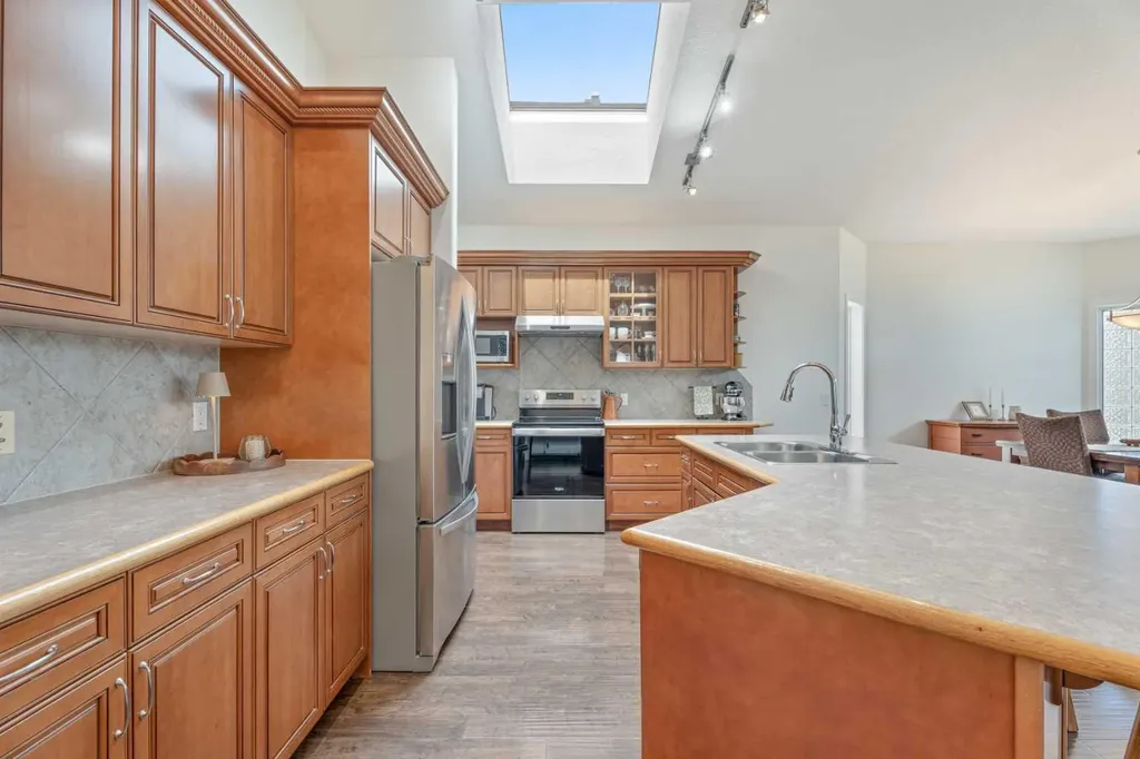 148 Cimarron Park Circle Okotoks AB T1S 2L6